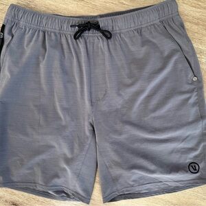 NWOT VUORI Men's Elevate Kore Short|Med| Zinc